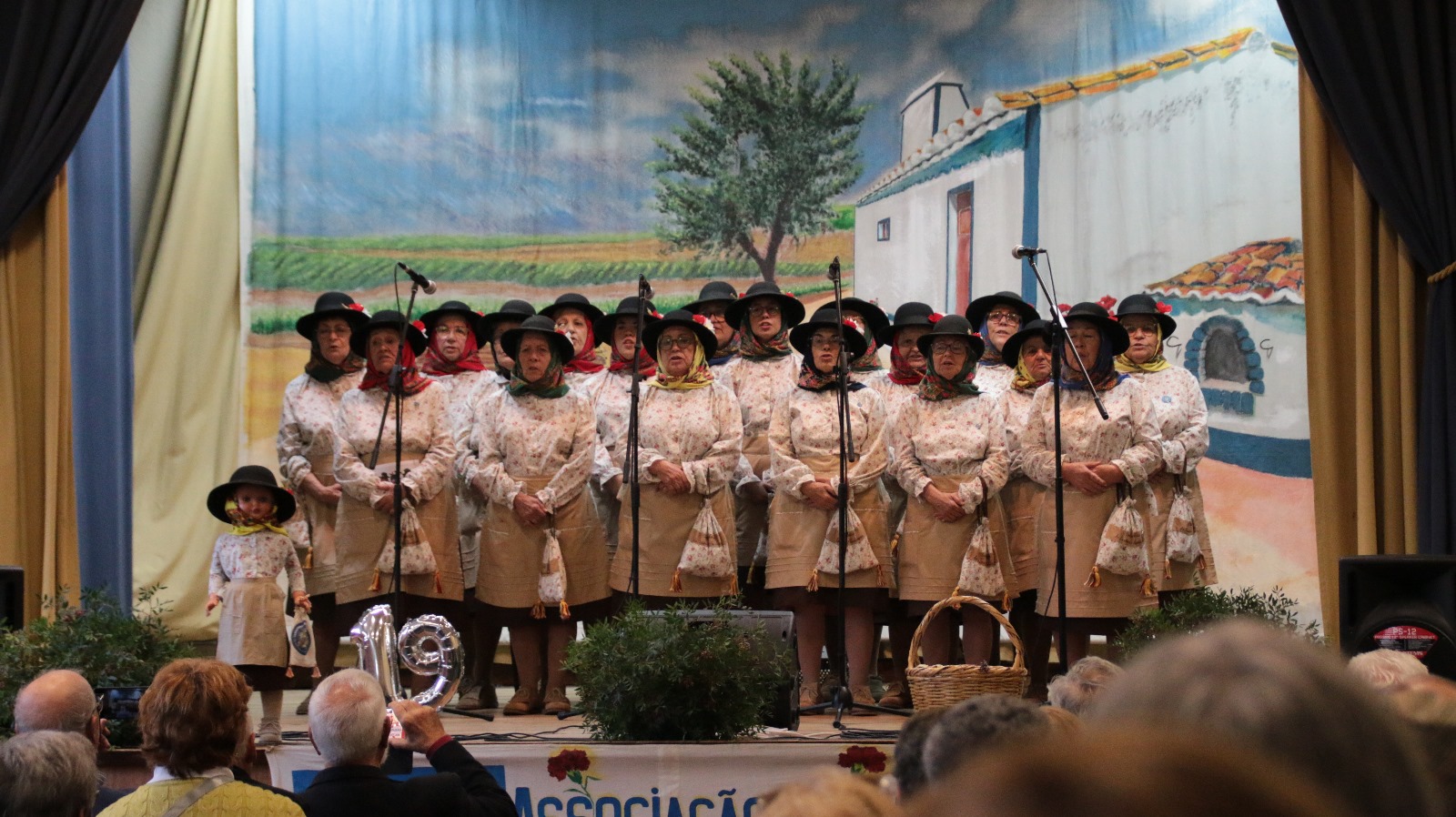 GRUPO CORAL  CANTADEIRAS DE ESSÊNCIA ALENTEJANA